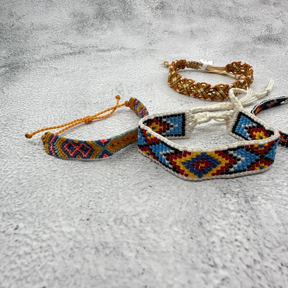 Pura Vida Mixed Lot 4 Bracelets Seed Bead Macrame Woven Boho Friendship Stack